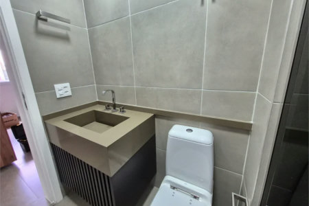 Apartamento à venda com 4 quartos, sendo 2 suítes,  em Jardim Vazani, São Paulo, SP