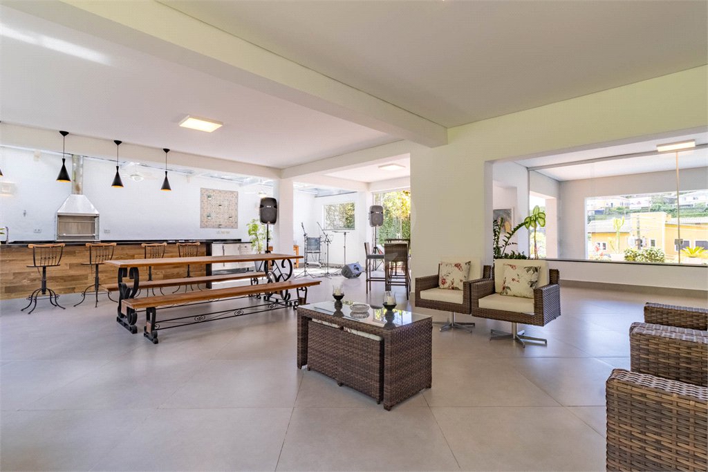 Casa à venda com 7 quartos, sendo 5 suítes,  em Morumbi, São Paulo, SP