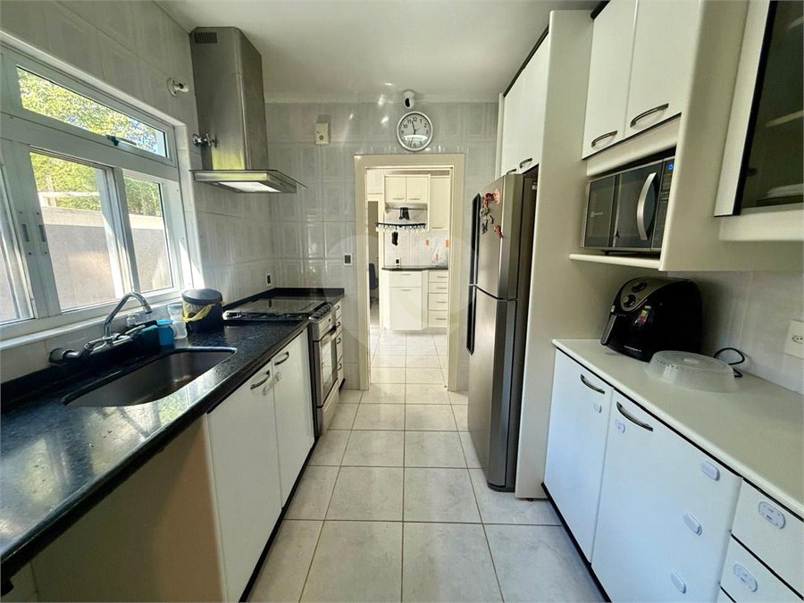Casa à venda com 4 quartos, sendo 2 suítes,  no condomínio Morada da Lua, Vinhedo - SP