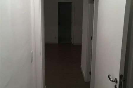 Apartamento à venda com 3 quartos, sendo 1 suíte,  em Jardim Parque Morumbi, São Paulo, SP