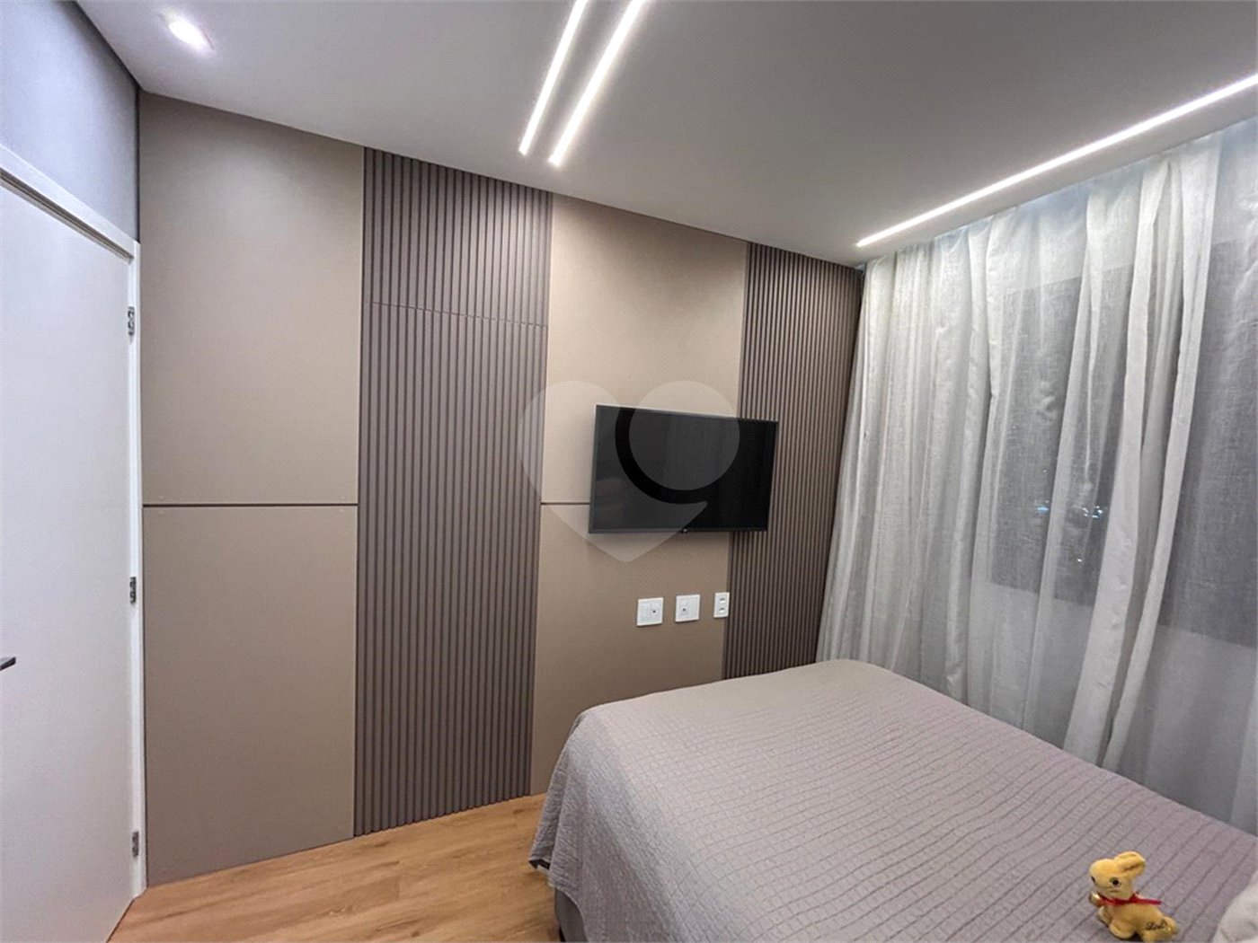 Apartamento à venda com 3 suítes em Jardim Faculdade, Sorocaba, SP