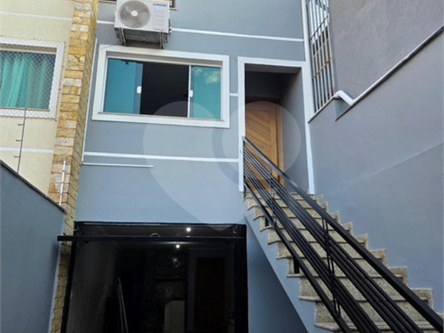 Sobrado à venda com 3 quartos, sendo 1 suíte,  em Vila Gustavo, São Paulo, SP