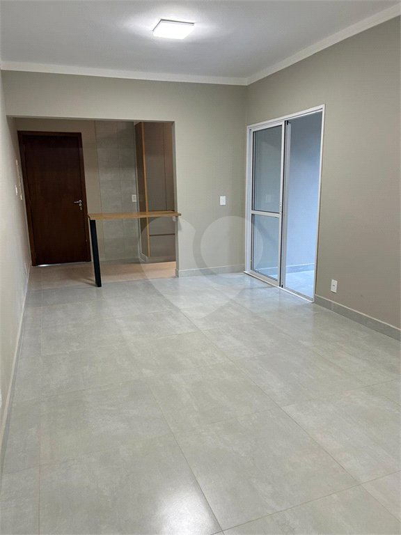 Apartamento à venda com 3 quartos, sendo 1 suíte, em Jardim São José, Ribeirão Preto, SP