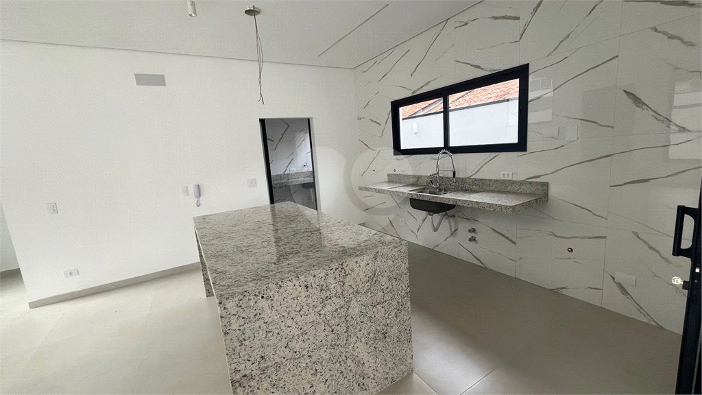 Casa à venda com 3 suítes no condomínio Village Itaguaçu, Atibaia - SP