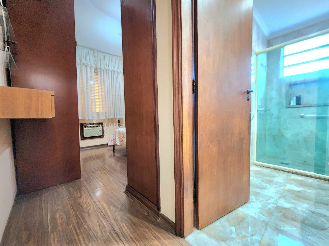 Apartamento com 4 dormitórios à venda, 184 m² por R$ 949.000,00 - Gonzaga - Santos/SP