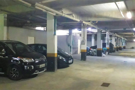 Casa à venda com 3 quartos, sendo 1 suíte,  no condomínio Jardim das Palmas, São Paulo - SP