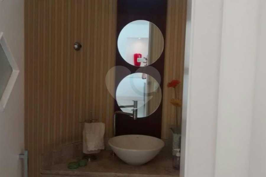 Sobrado à venda com 4 suítes em Tremembé, São Paulo, SP