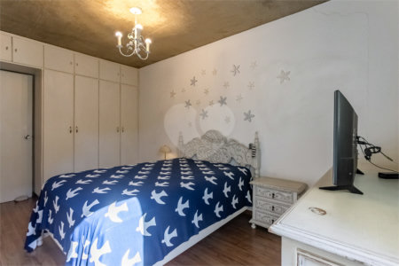 Sobrado à venda com 3 quartos, sendo 1 suíte, em Jardim Prudência, São Paulo, SP
