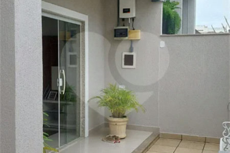 CONDOMÍNIO VALE DAS PALMEIRAS - CASA 3 QTOS + SUITE + PISCINA + GARAGEM 4 CARROS + ENERGIA SOLAR