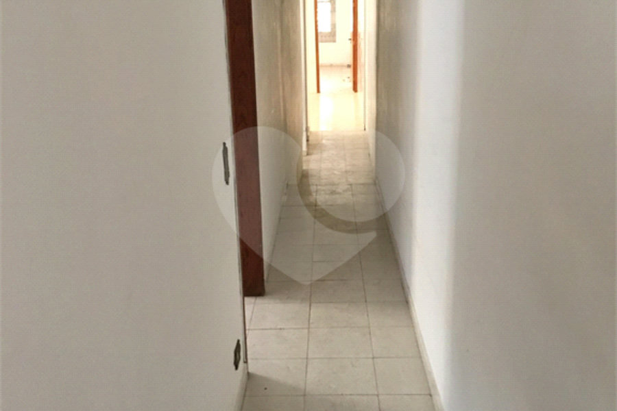 Sobrado à venda com 4 quartos, sendo 1 suíte, em Tremembé, São Paulo, SP