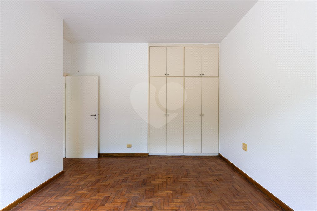 Casa Térrea à venda com 3 quartos, sendo 1 suíte, em Jardim Petrópolis, São Paulo, SP
