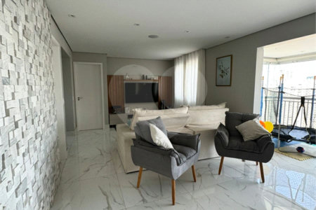 Apartamento à venda com 3 quartos, sendo 1 suíte, no Centro, São Bernardo do Campo, SP