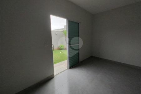 Casa Térrea à venda com 3 suítes em Jardim do Lago, Atibaia, SP