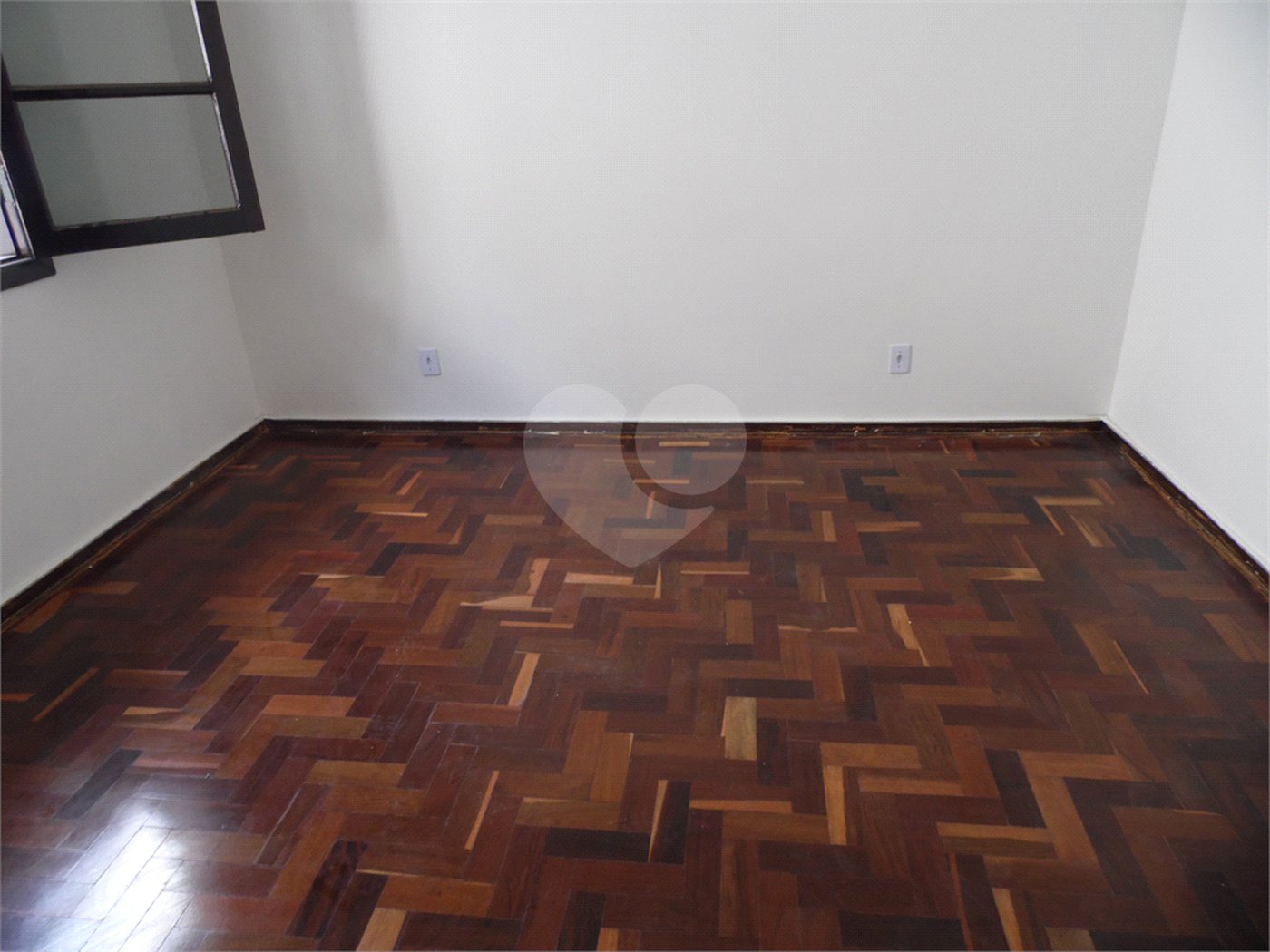 Casa à venda com 5 quartos, sendo 3 suítes, em Vila São Francisco, São Paulo, SP