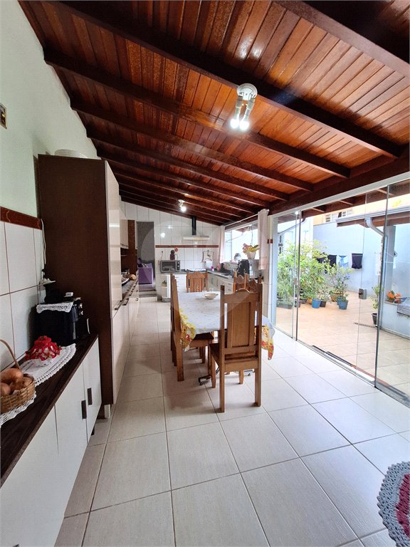 Casa à venda com 4 quartos, sendo 1 suíte,  em João Xxiii, Vinhedo, SP
