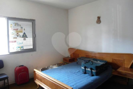 Casa à venda com 5 quartos, sendo 2 suítes, em Planalto Paulista, São Paulo, SP