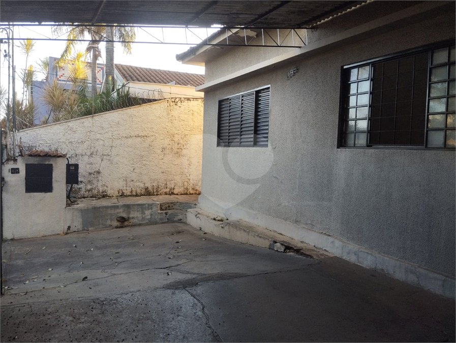Casa Térrea à venda com 3 quartos, sendo 1 suíte, em Vila Xavier (vila Xavier), Araraquara, SP
