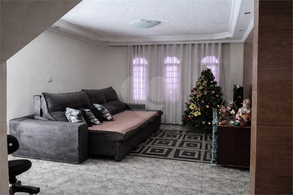 Casa à venda com 3 quartos, sendo 1 suíte, em Centreville, Santo André, SP