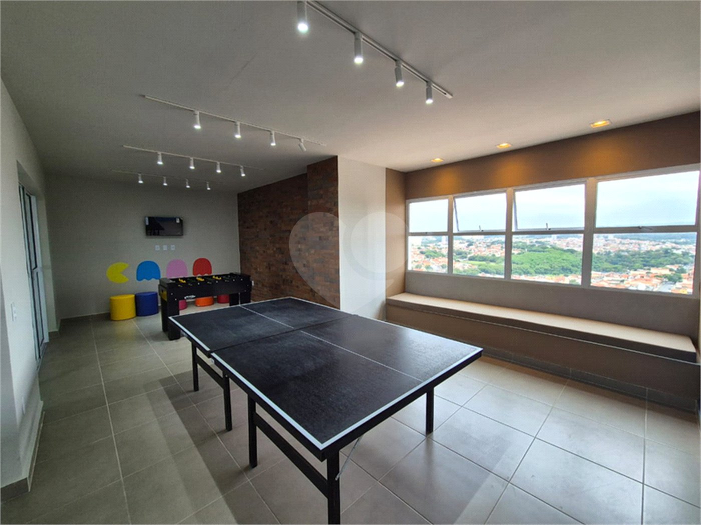 Apartamento à venda com 2 quartos, sendo 1 suíte,  em Vila Hortência, Sorocaba, SP