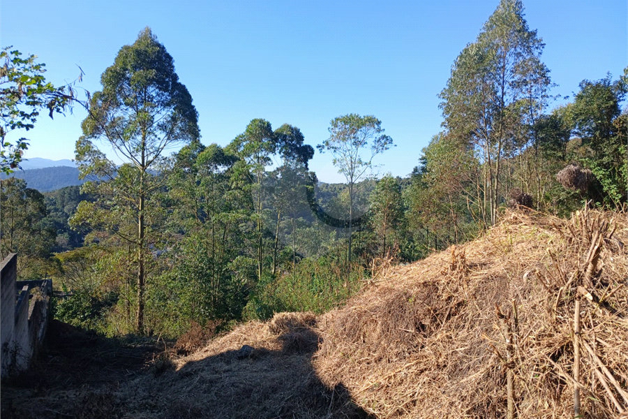 Terreno à venda em Mantiqueira, Mairiporã, SP
