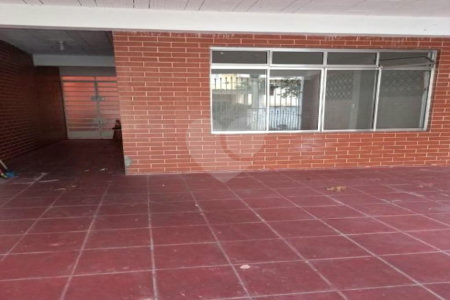 Casa à venda com 3 quartos em Jardim Gilda Maria, São Paulo, SP