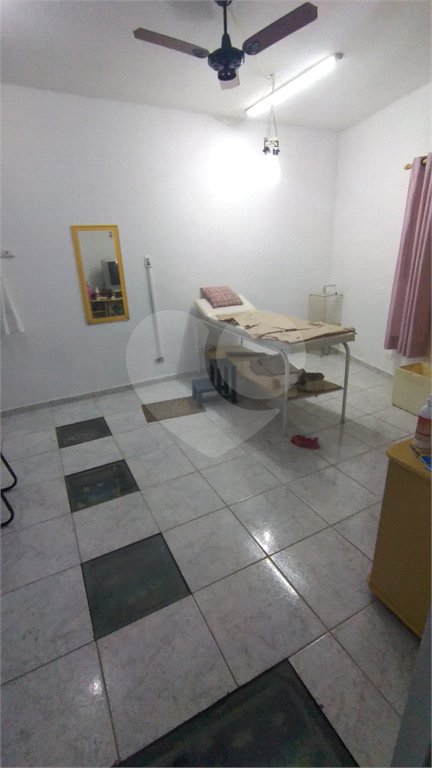 Casa à venda com 6 quartos, sendo 4 suítes, em Chora Menino, São Paulo, SP