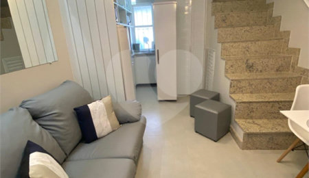 Triplex à venda com 2 suítes no Centro (mangue), Armação dos Búzios, RJ