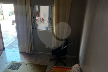 Casa à venda com 3 quartos, sendo 1 suíte,  em Jardim Santa Mônica, São Paulo, SP