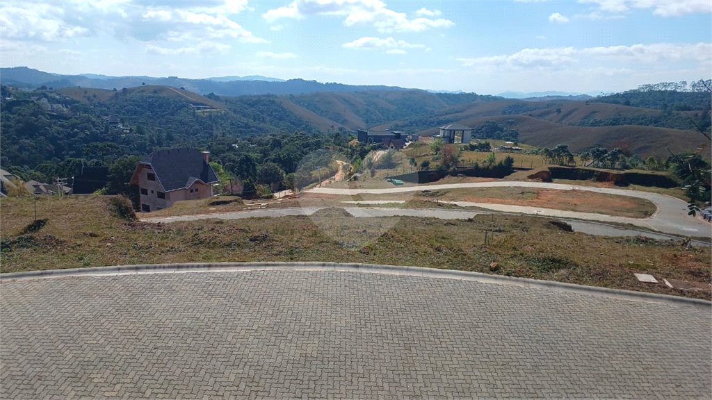 Terreno à venda no condomínio Basel Bourg, Campos do Jordão - SP