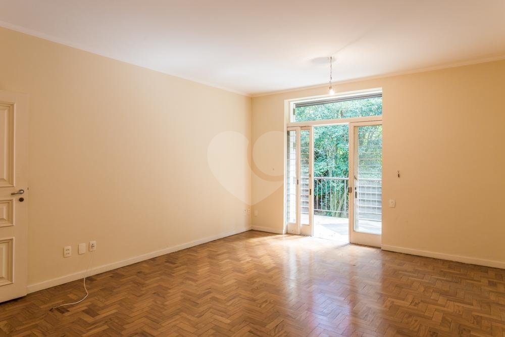 Casa para alugar com 4 suítes no condomínio Chácara Flora, São Paulo - SP