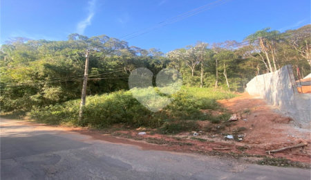 Terreno à venda no condomínio Residencial Bosque da Serra, Mairiporã - SP