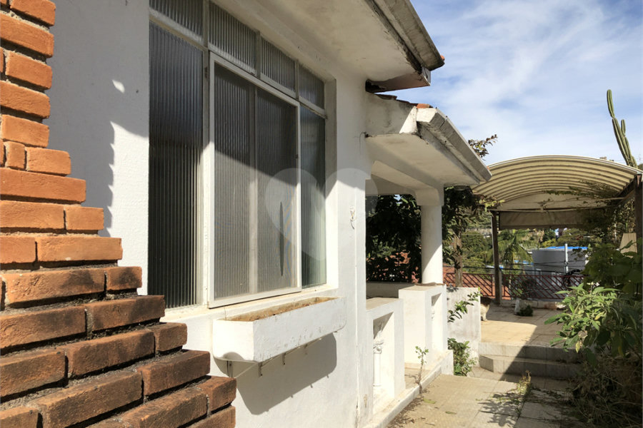 Casa Térrea à venda com 3 quartos, sendo 2 suítes, em Horto Florestal, São Paulo, SP