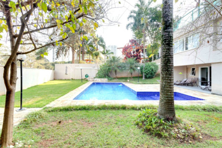 Casa à venda com 5 suítes em Jardim Marajoara, São Paulo, SP