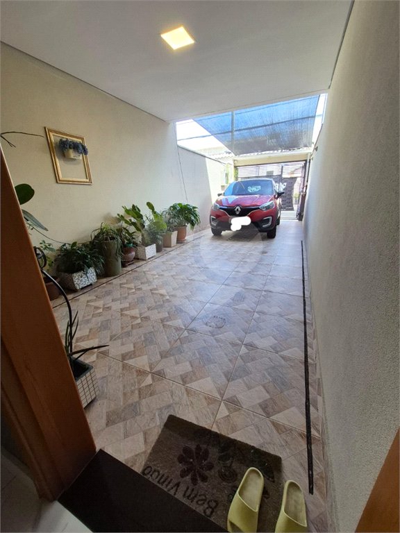 Sobrado à venda com 3 suítes em Vila Nivi, São Paulo, SP