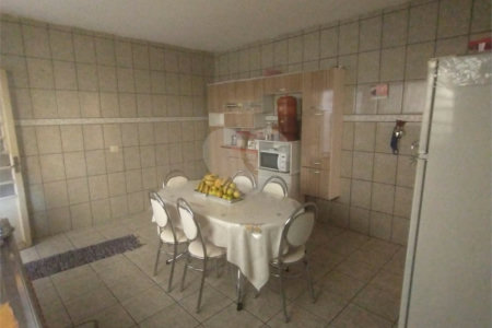 Sobrado à venda com 4 quartos em Jardim Alvinópolis II, Atibaia, SP
