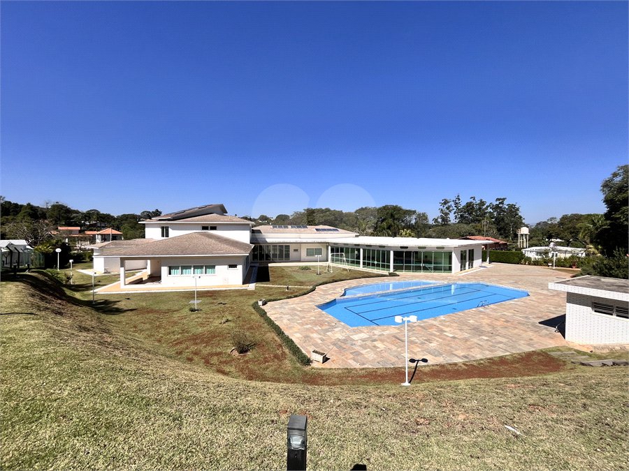 Casa à venda com 6 quartos, sendo 5 suítes, no condomínio City Castelo, Itu - SP