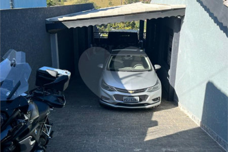 Sobrado à venda com 3 quartos, sendo 1 suíte, em Jardim Brogotá, Atibaia, SP