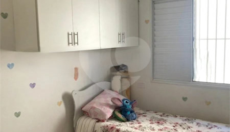 Casa à venda com 3 quartos, sendo 1 suíte,  no condomínio Villa Sorrentina, São Paulo - SP