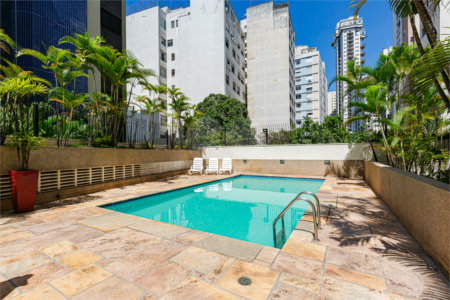 Apartamento à venda com 3 quartos, sendo 1 suíte, em Santa Cecília, São Paulo, SP