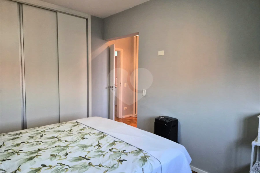 Apartamento à venda no Edifício Pedro Ometto, no coração de Piracicaba.