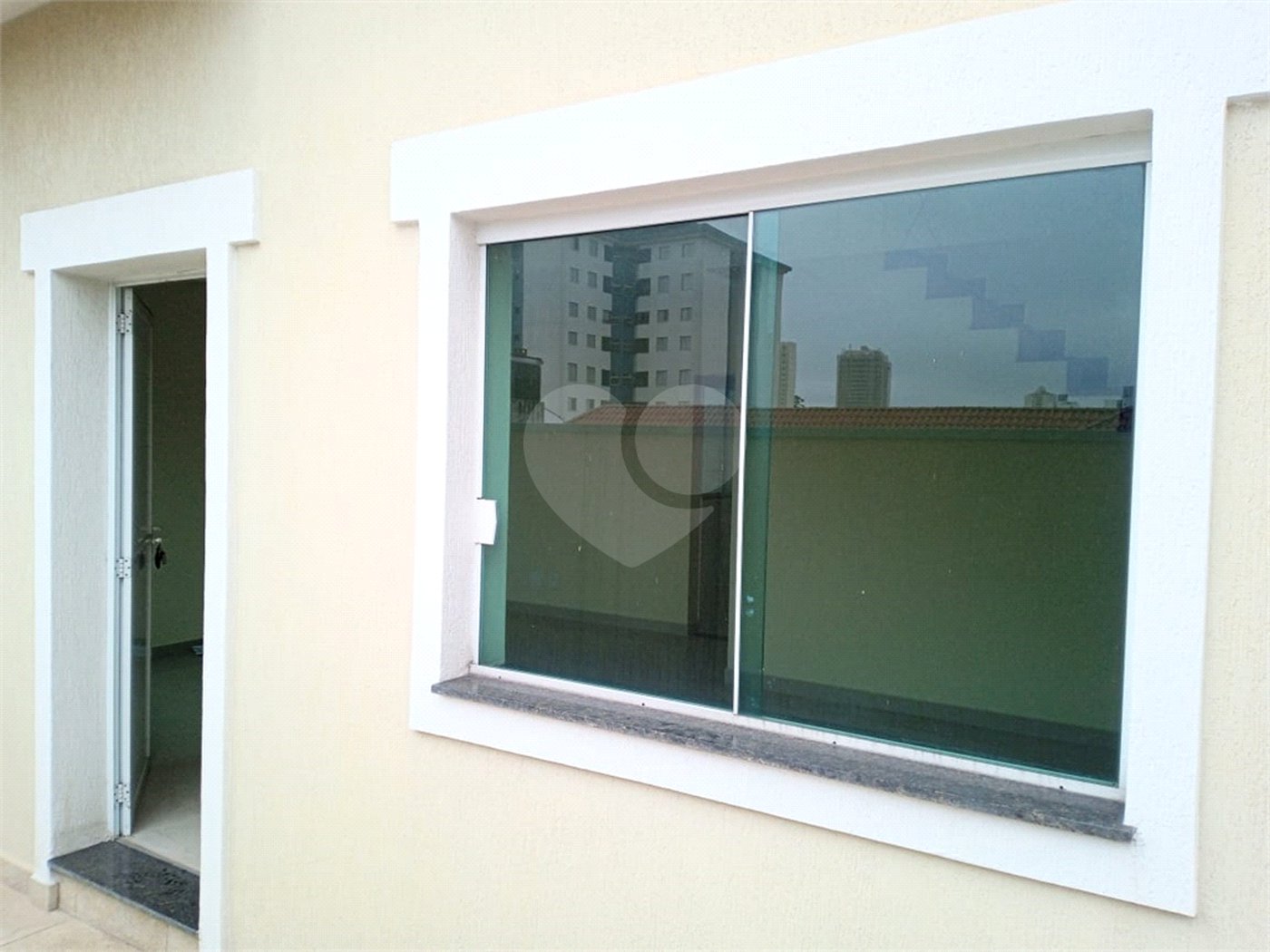 Casa à venda com 3 quartos, sendo 1 suíte,  no condomínio Residencial Vila Primavera (zona Norte), São Paulo - SP