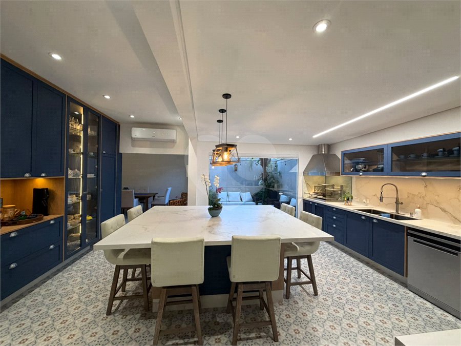 Casa à venda com 4 suítes no condomínio Saint Joseph, São Paulo - SP