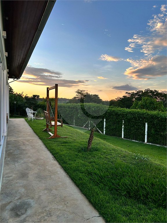 Casa à venda com 2 suítes em Loteamento de Chácaras Arumã, Sarapuí, SP