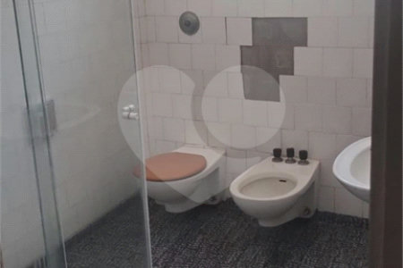 Sobrado à venda com 2 quartos em Vila Nivi, São Paulo, SP