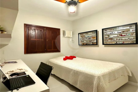 Casa de Vila à venda com 4 quartos, sendo 2 suítes,  em Botafogo, Rio de Janeiro, RJ