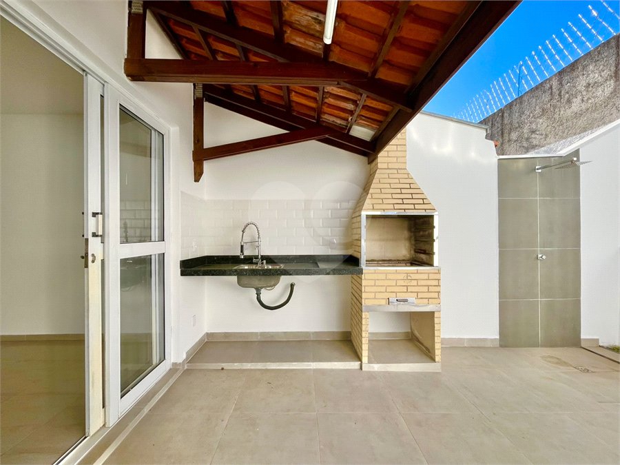 Casa à venda com 3 quartos no condomínio Residencial Villa Flora, Votorantim - SP