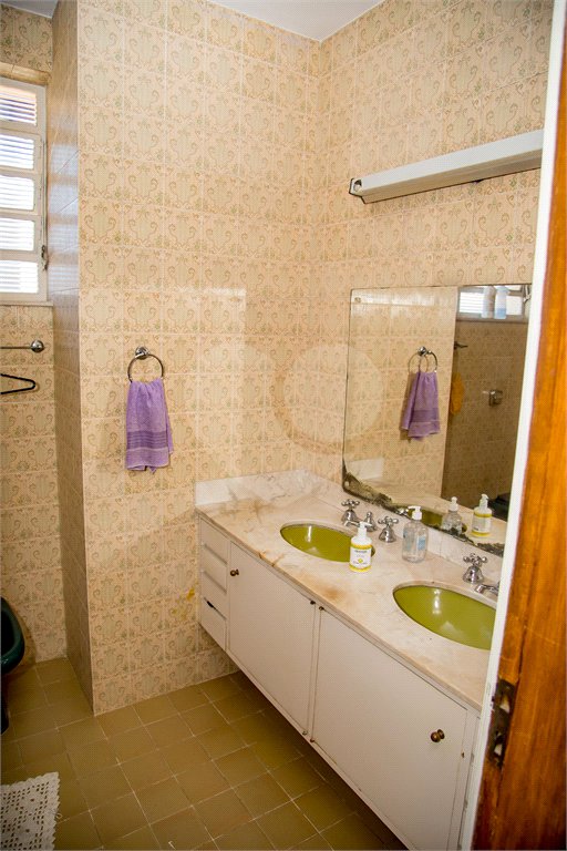 Casa à venda com 7 quartos, sendo 1 suíte, em Jardim Paulistano, São Paulo, SP