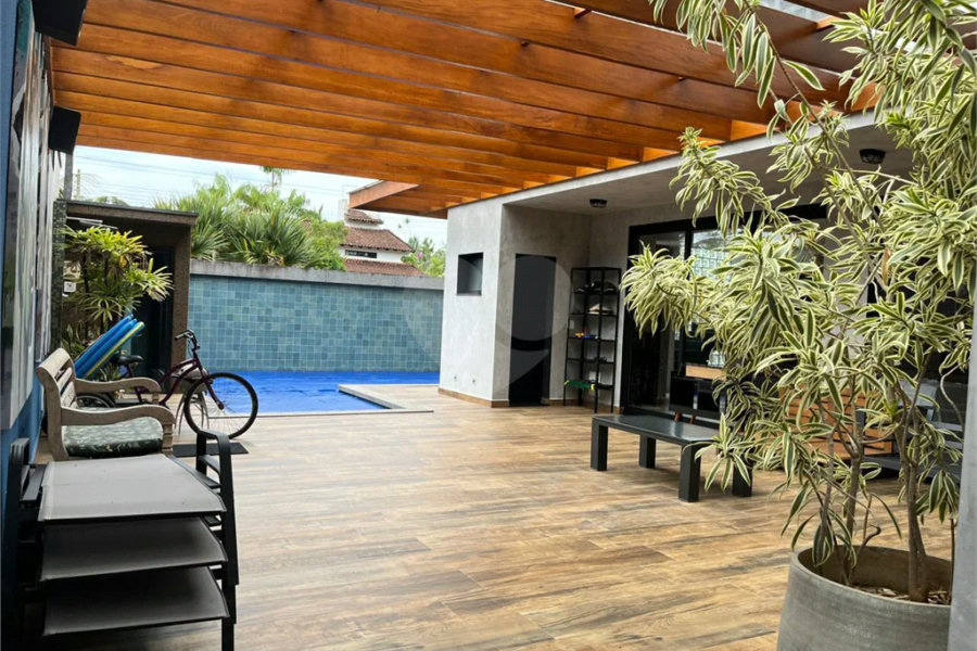 Casa à venda com 4 suítes em Boracéia, São Sebastião, SP
