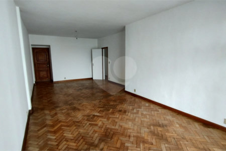 Apartamento à venda com 4 quartos, sendo 2 suítes,  em Tijuca, Rio de Janeiro, RJ
