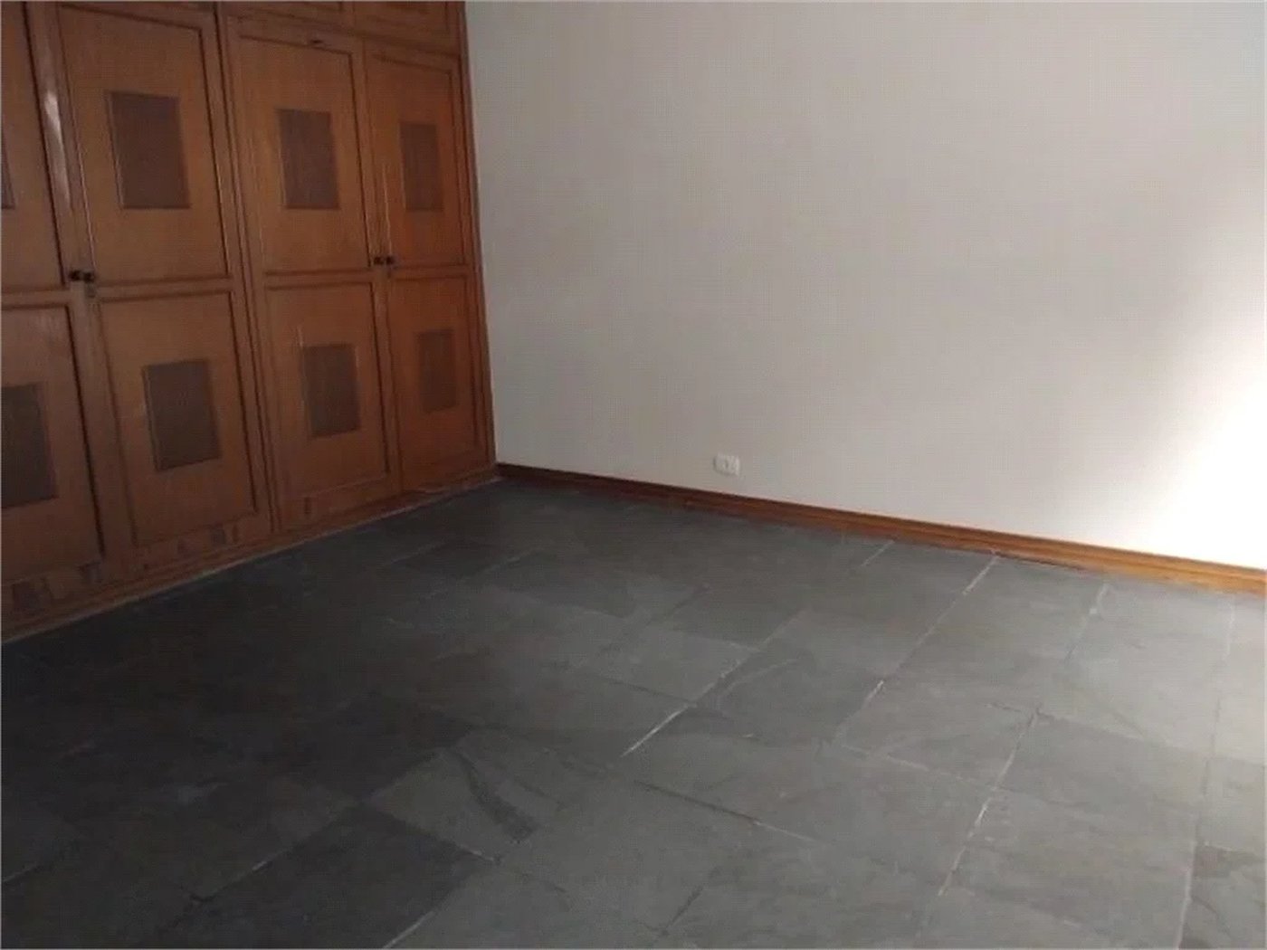 Sobrado à venda com 3 quartos, sendo 1 suíte, em Jardim Pinheiros, São Paulo, SP